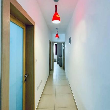 Stylish Modern Central Apartment 4 Paceville Saint Julian's Eksteriør bilde