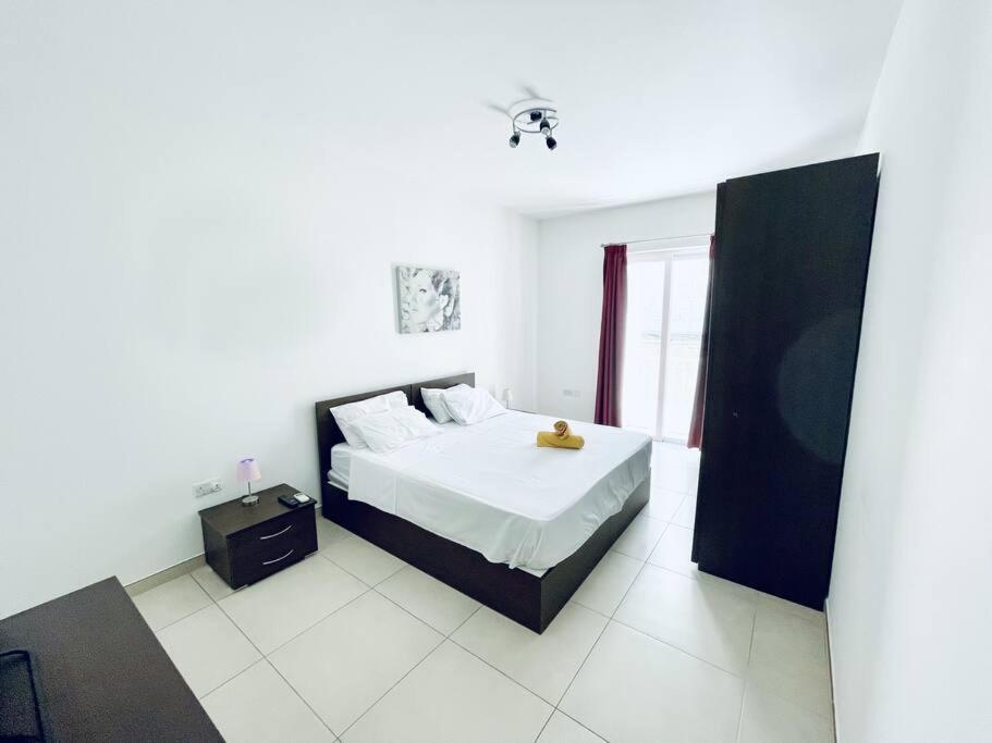 Stylish Modern Central Apartment 4 Paceville Saint Julian's Eksteriør bilde